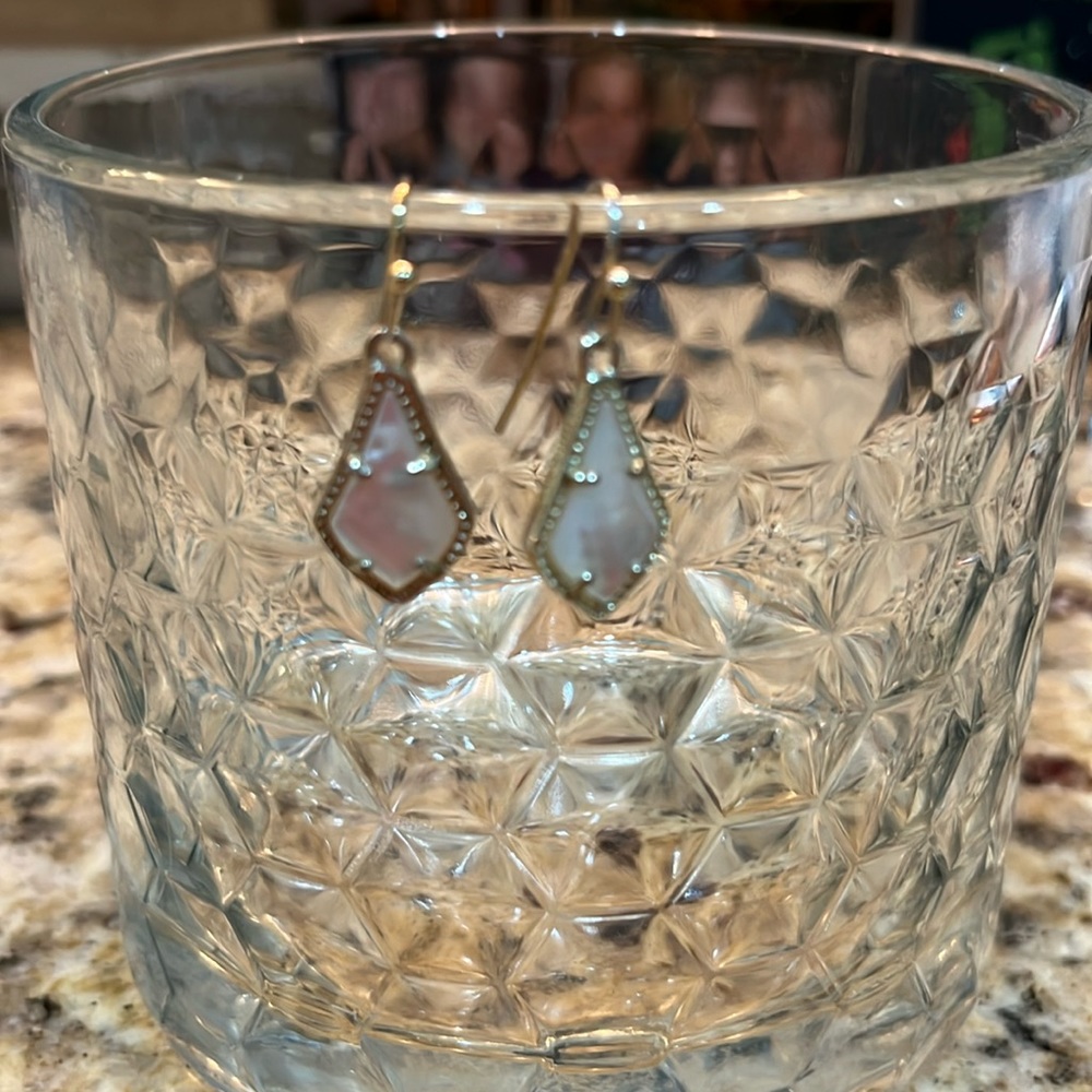 Kendra Scott pearl drop earrings